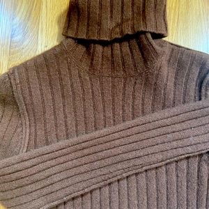 Cashmere Dolce & Gabbana turtleneck sweater in rich chocolate brown
